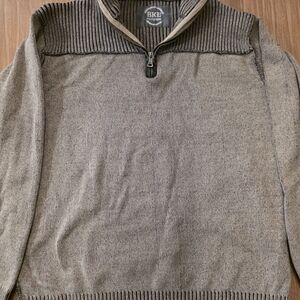 BKE Men's Zip-Up Sweater in Gray and Black